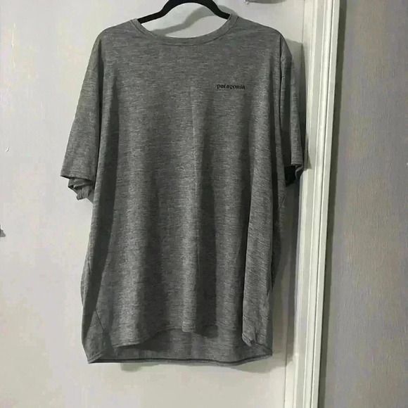 Men Patagonia shirt - Picture 3 of 7